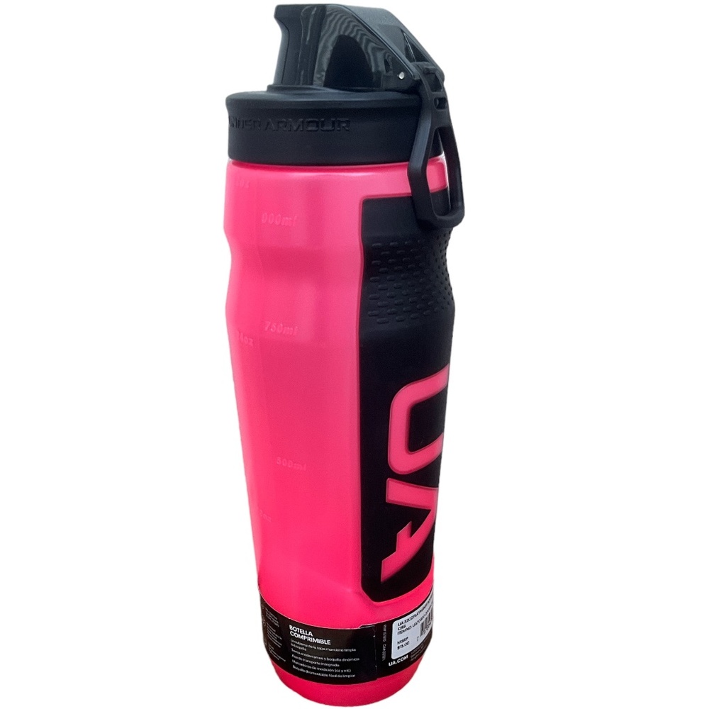 Under Armour UA Playmaker Squeeze Water Bottle 32oz Workout Fitness Sport Bottle